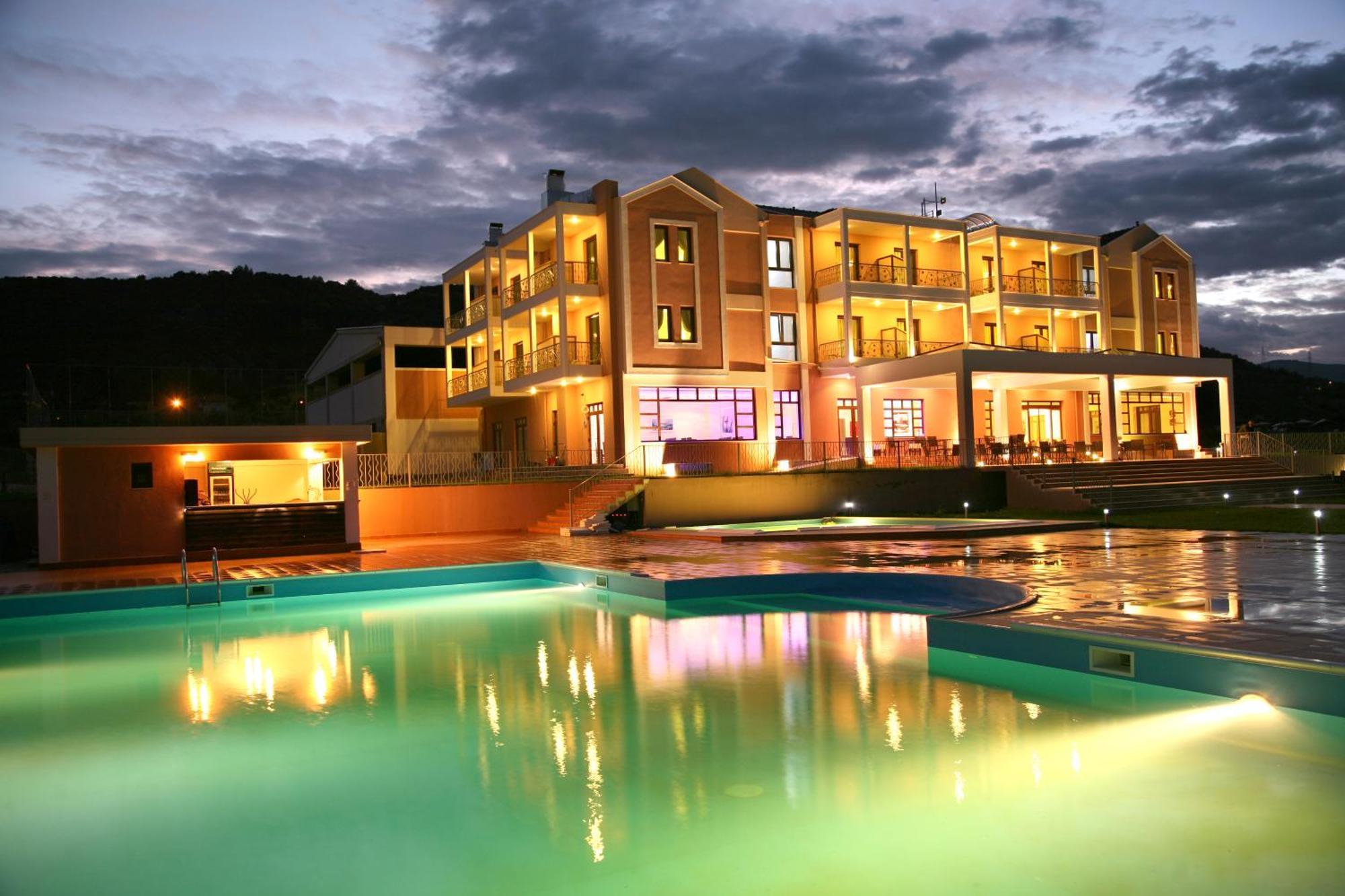 Veriopolis Hotel เวเรีย ภายนอก รูปภาพ